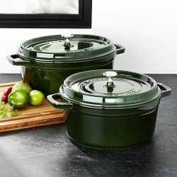 Cocotte staub ronde en fonte vert. Pâques le spécialiste du matériel horeca, ustensiles de cuisine professionnels et meilleur ra