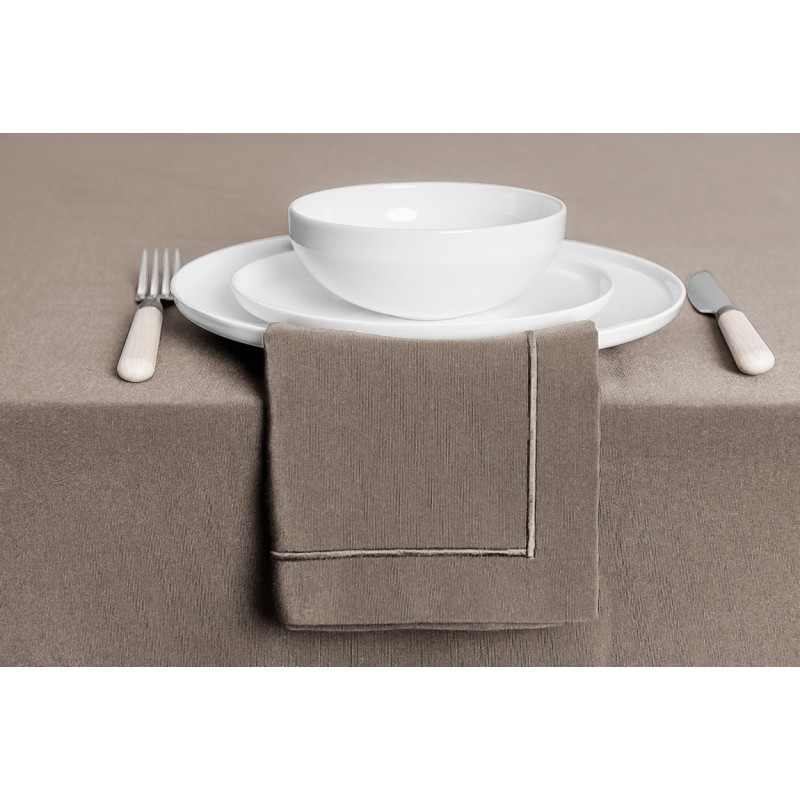 Nappe 85X85CM Deux Couleurs Disponibles. Achetez chez Paques sa. Découvrez tout notre matériel à table.