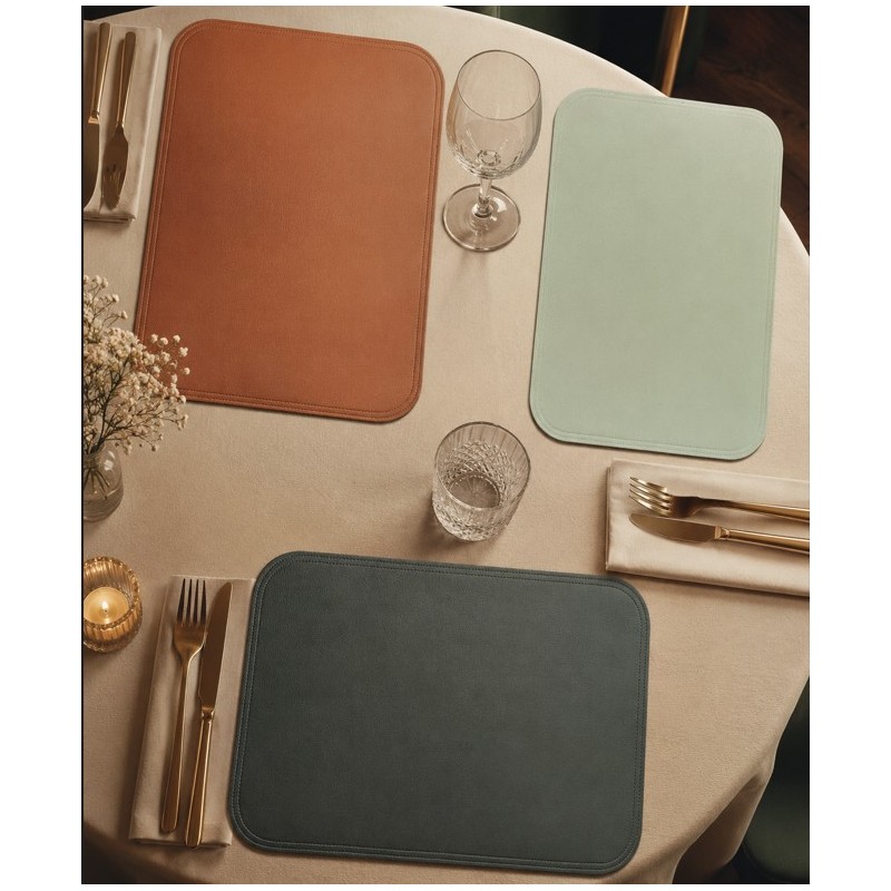 Set de table 30X45CM 3 COULEURS DISPONIBLES. Achetez chez Paques SA, magasin de l'HORECA.