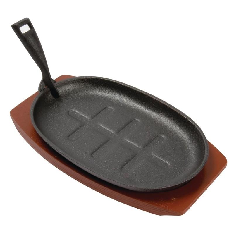 Plat de service en fonte ovale avec support bois 28 cm/ Le spécialiste du matériel horeca, ustensiles de cuisine professionnels 