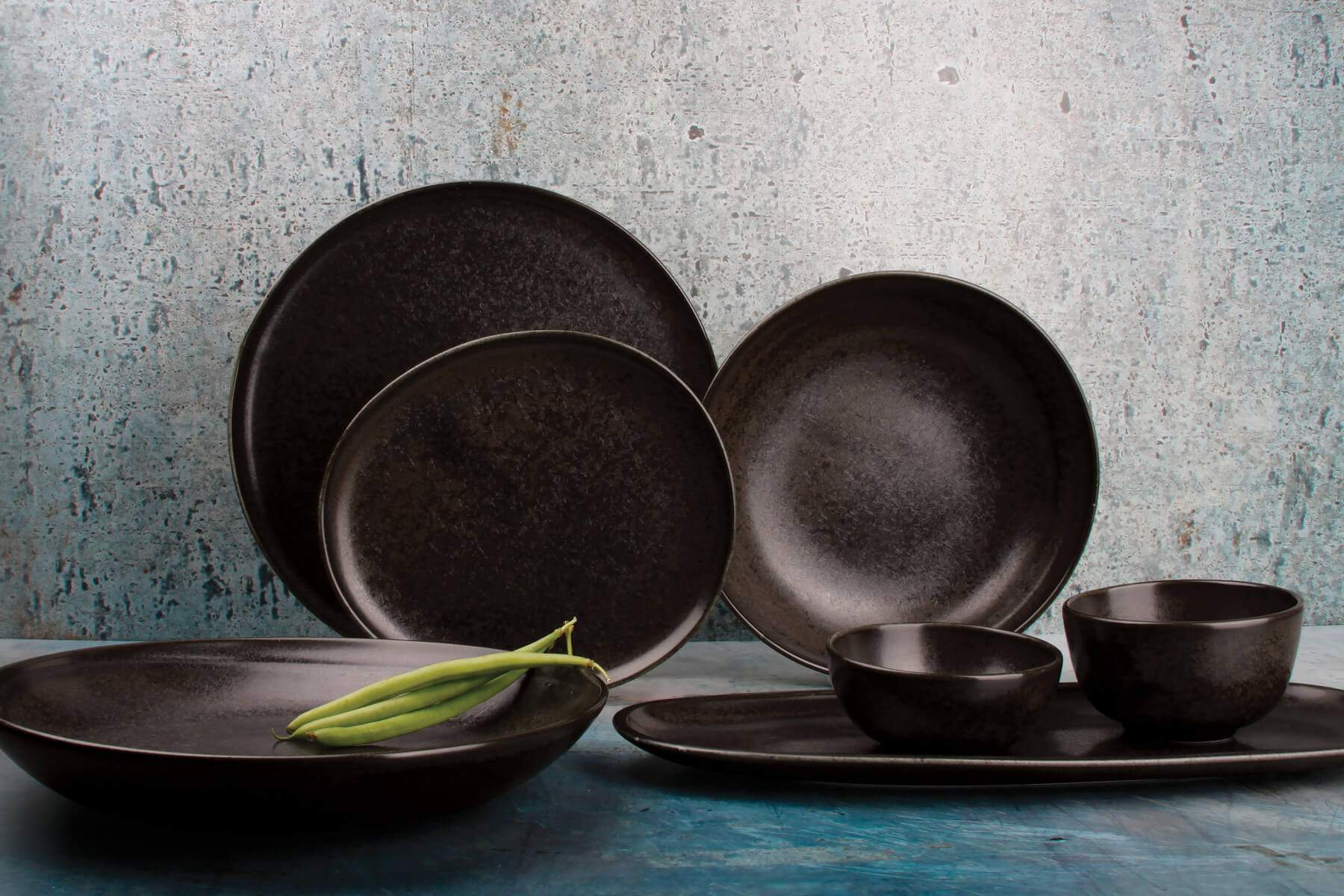 Assiette Black Ceres noire